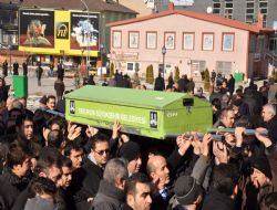 Gönül öğretmene gözyaşlı veda